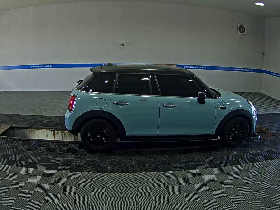 MINI COOPER (3RD GEN) 5-DOOR 1.5 HIGH 2021 - zdjęcie 4