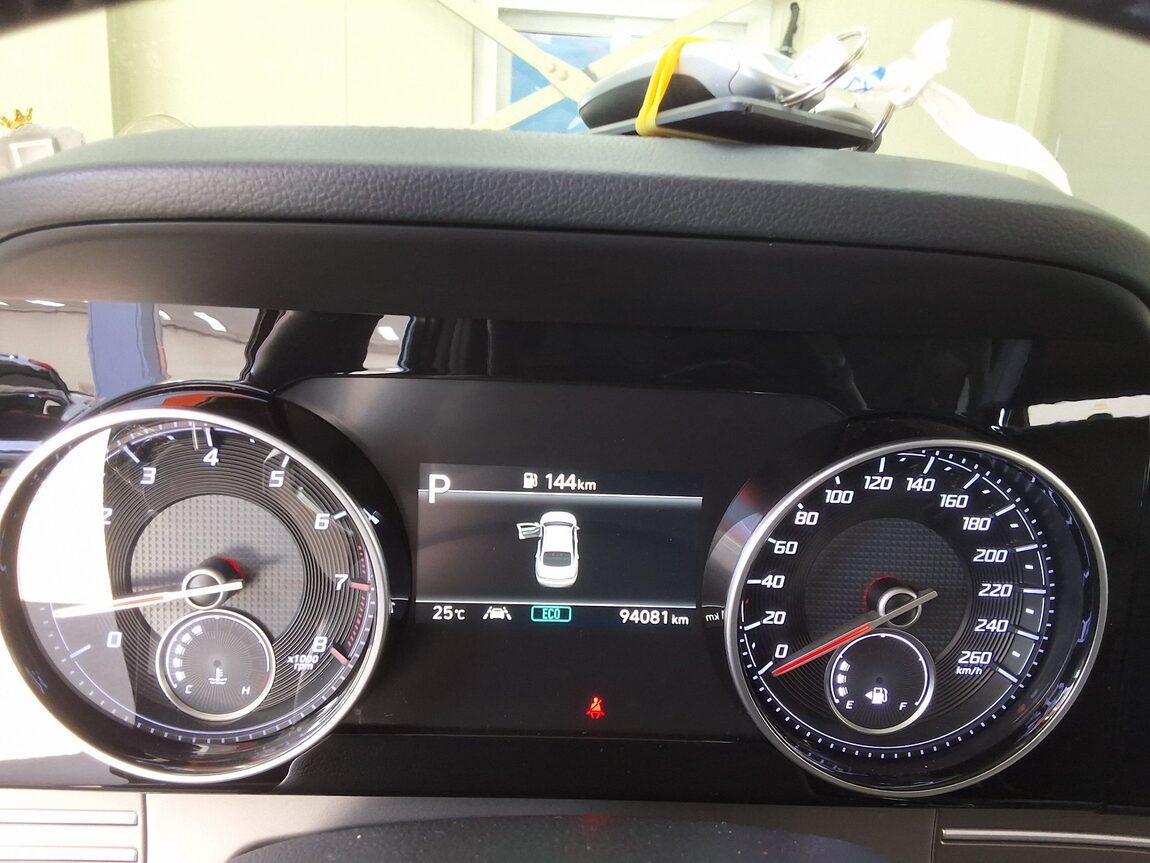 HYUNDAI THE NEW GRANDEUR IG GASOLINE 3.3 EXCLUSIVE 2022 - zdjęcie 10