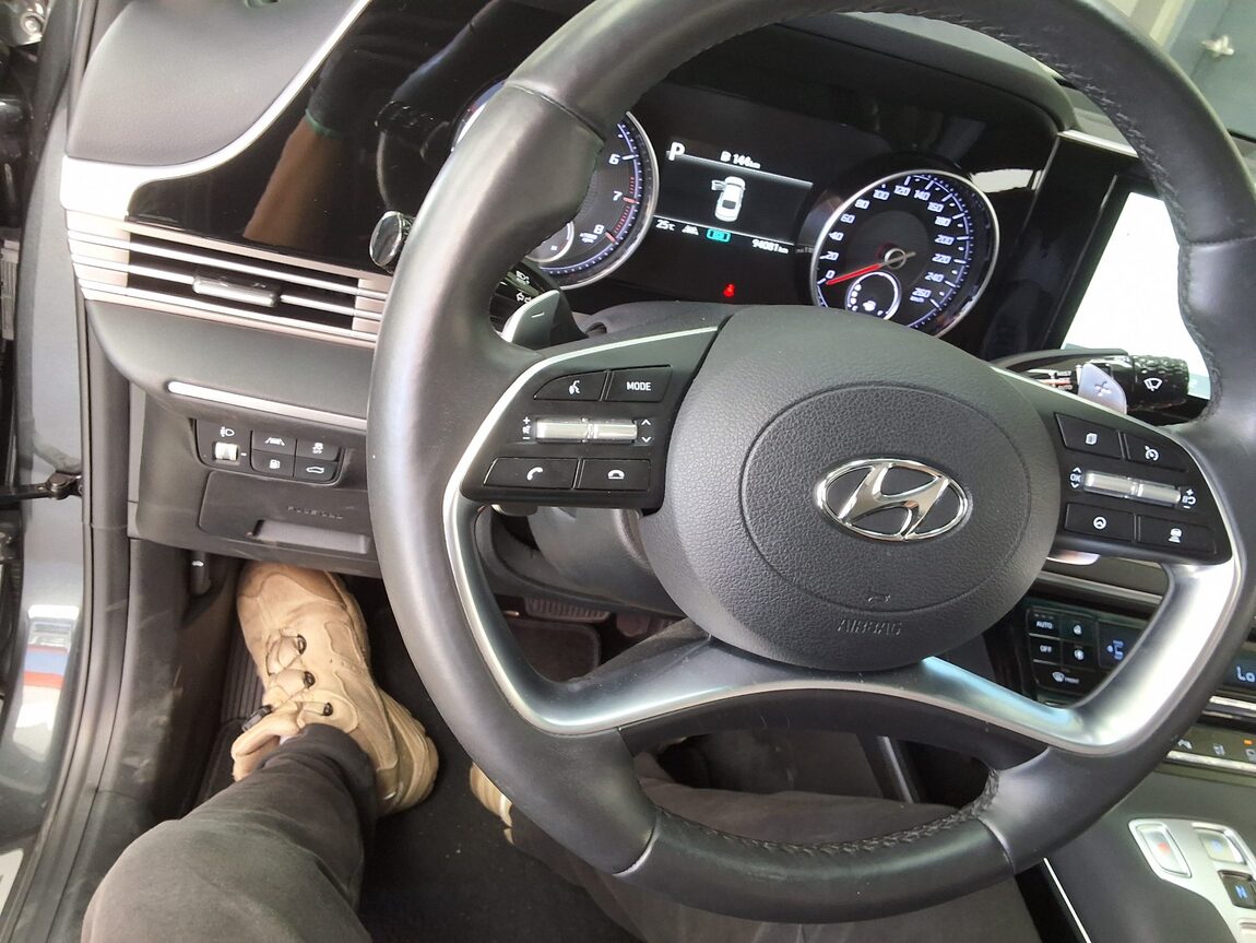 HYUNDAI THE NEW GRANDEUR IG GASOLINE 3.3 EXCLUSIVE 2022 - zdjęcie 23