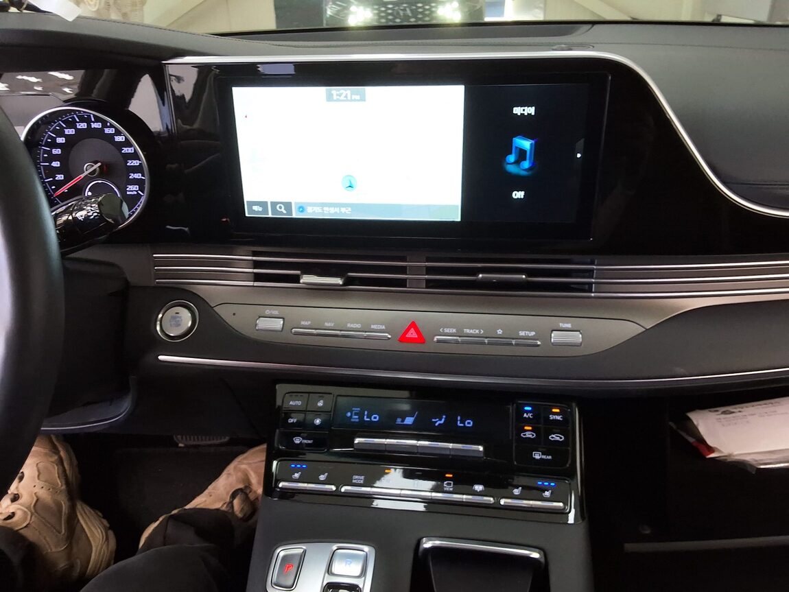 HYUNDAI THE NEW GRANDEUR IG GASOLINE 3.3 EXCLUSIVE 2022 - zdjęcie 24