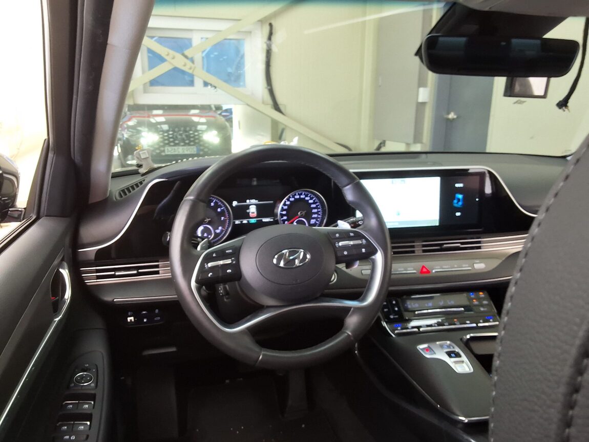 HYUNDAI THE NEW GRANDEUR IG GASOLINE 3.3 EXCLUSIVE 2022 - zdjęcie 12