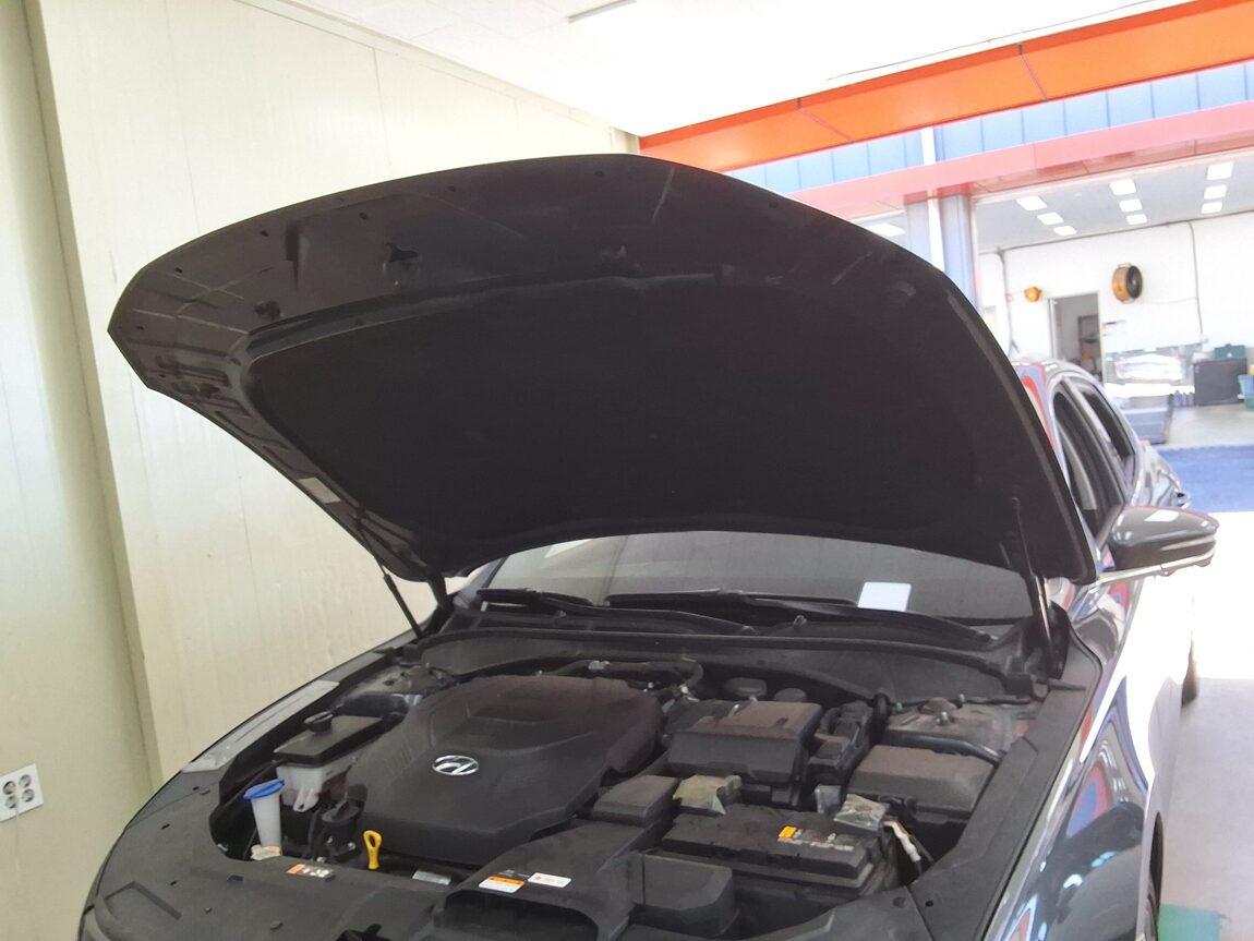 HYUNDAI THE NEW GRANDEUR IG GASOLINE 3.3 EXCLUSIVE 2022 - zdjęcie 18