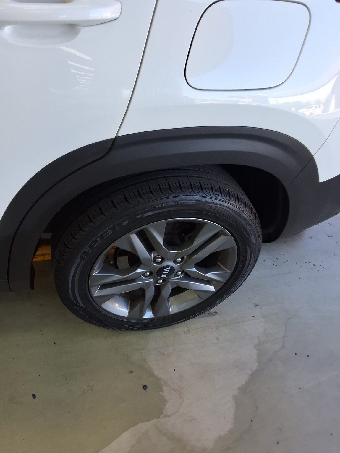 KIA SELTOS 1.6 GASOLINE 2WD PRESTIGE 2020 - zdjęcie 22