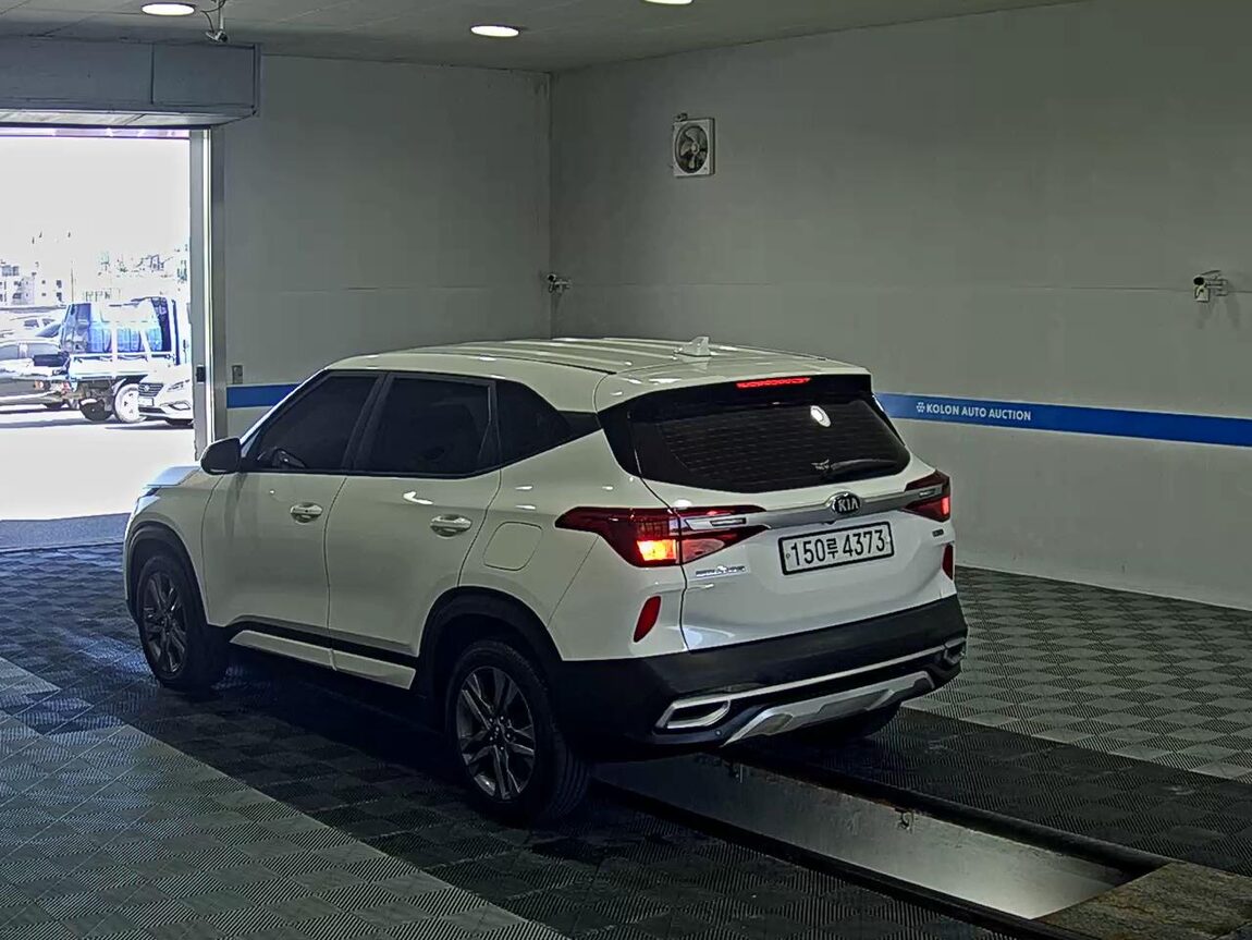 KIA SELTOS 1.6 GASOLINE 2WD PRESTIGE 2020 - zdjęcie 6