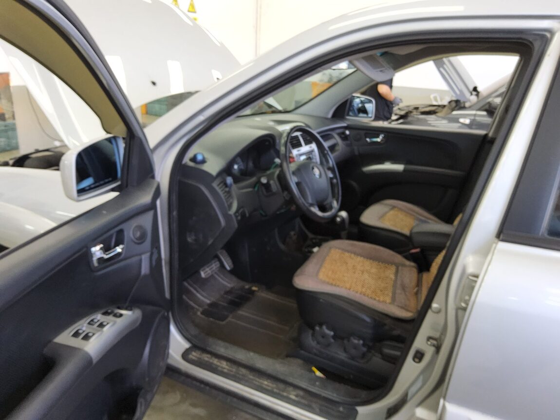 KIA NEW SPORTAGE DIESEL 2.0 VGT 2WD TLX PREMIUM MODEL 2007 - zdjęcie 10