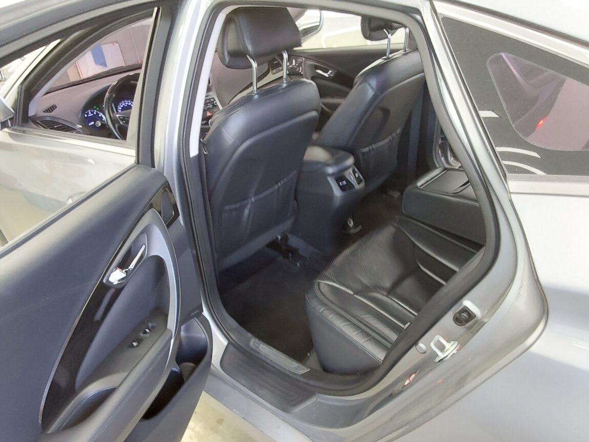 HYUNDAI GRANDEUR HG HG 240 MODERN 2016 - zdjęcie 12