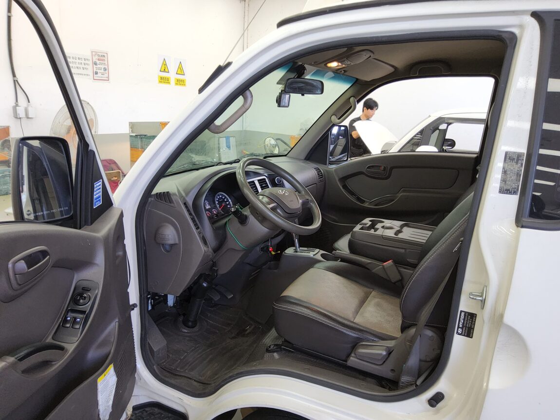 HYUNDAI PORTER II WING BODY MANUAL 2018 - zdjęcie 10