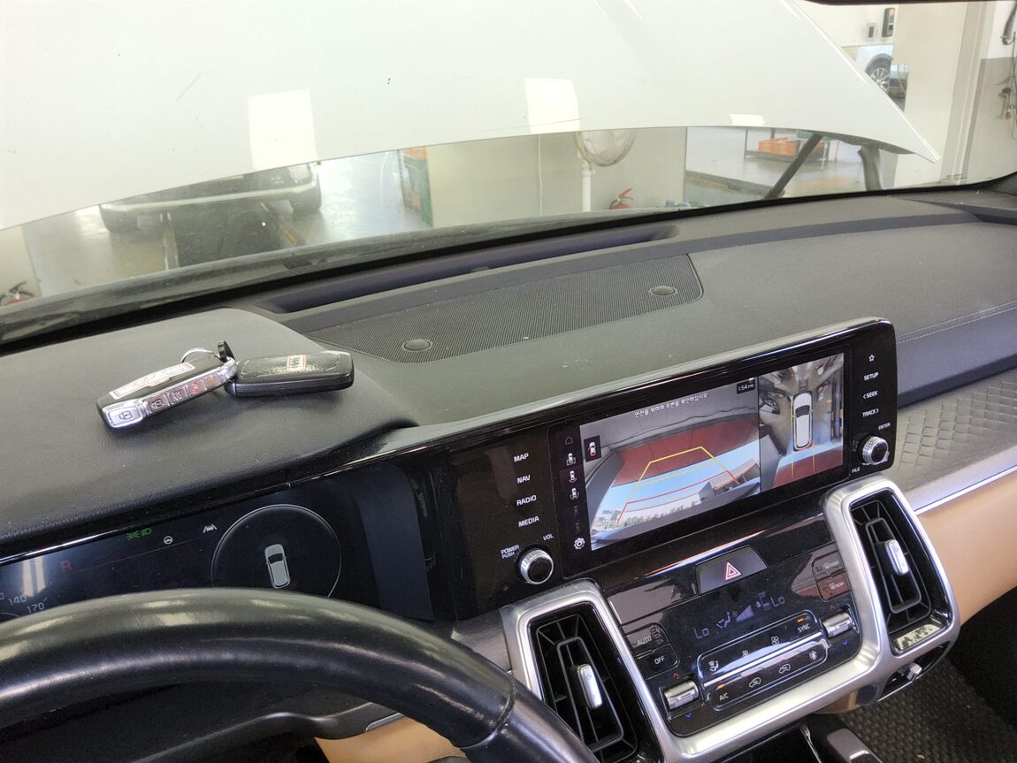 KIA NEW SORENTO (MQ4) 2.2 DIESEL 2WD NOBLESSE 2021 - zdjęcie 17
