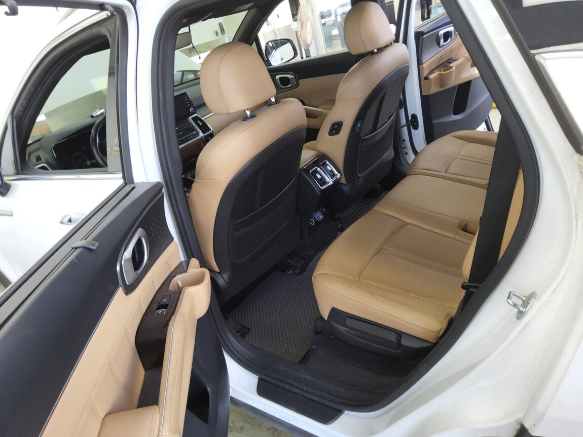 KIA NEW SORENTO (MQ4) 2.2 DIESEL 2WD NOBLESSE 2021 - zdjęcie 12