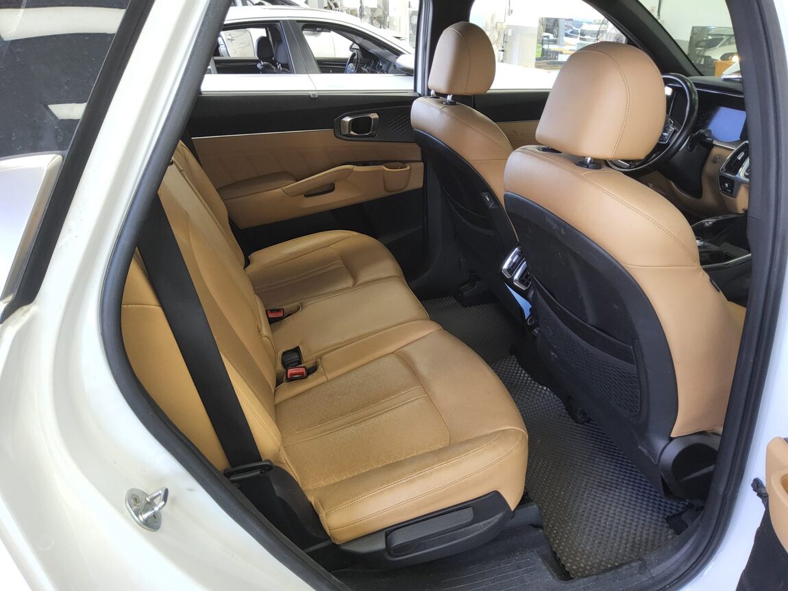 KIA NEW SORENTO (MQ4) 2.2 DIESEL 2WD NOBLESSE 2021 - zdjęcie 13