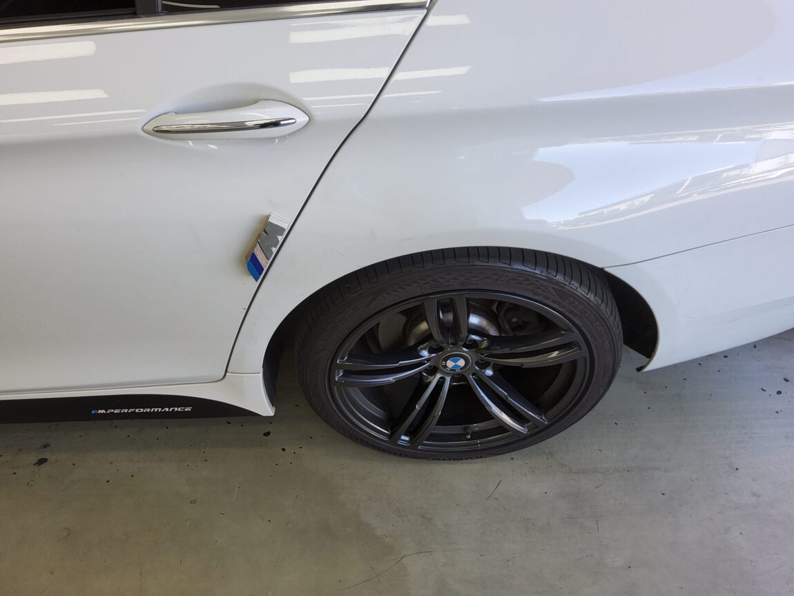 BMW 5 SERIES (6TH GEN) 520d xDRIVE 2014 - zdjęcie 22