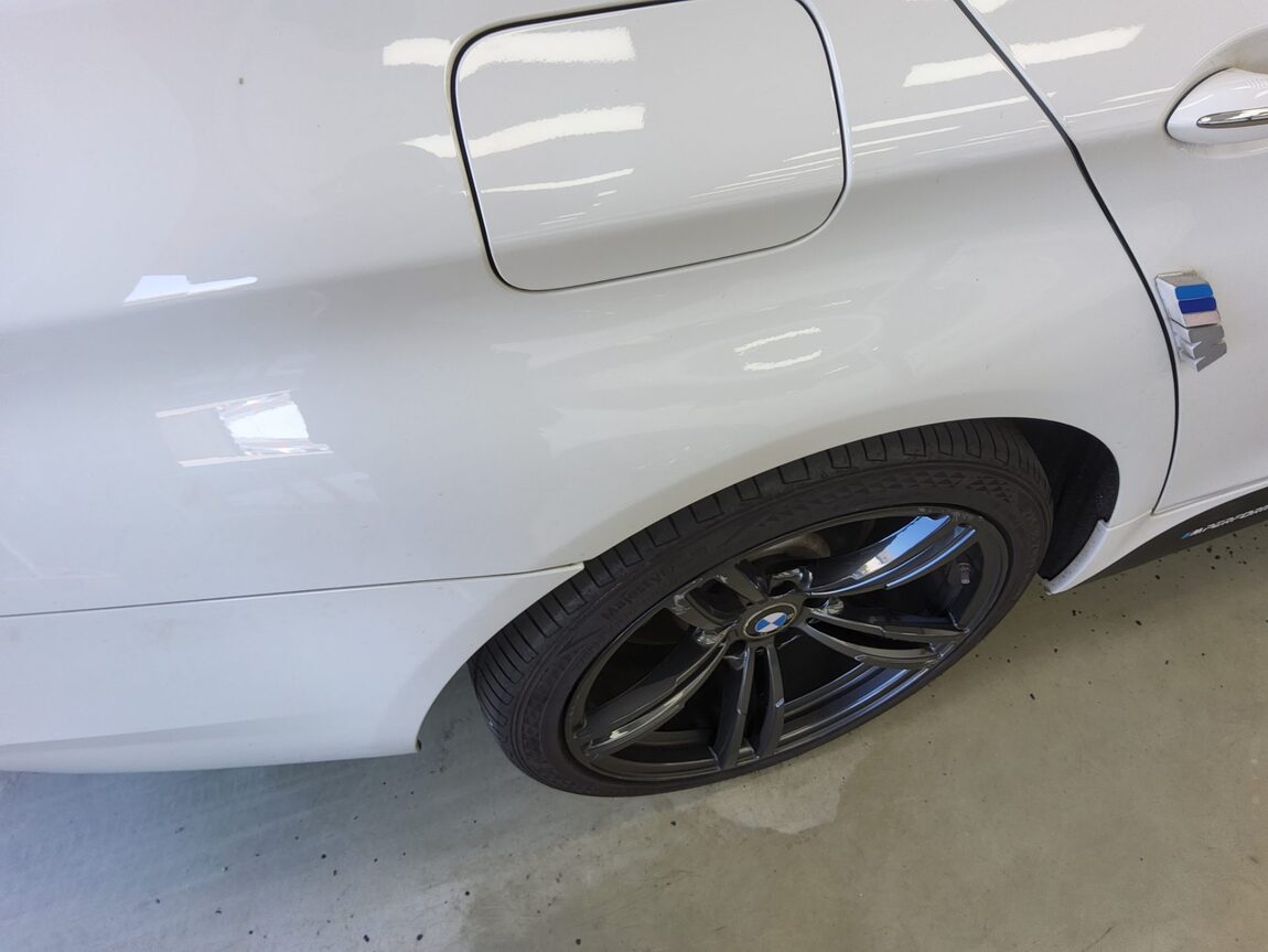BMW 5 SERIES (6TH GEN) 520d xDRIVE 2014 - zdjęcie 24