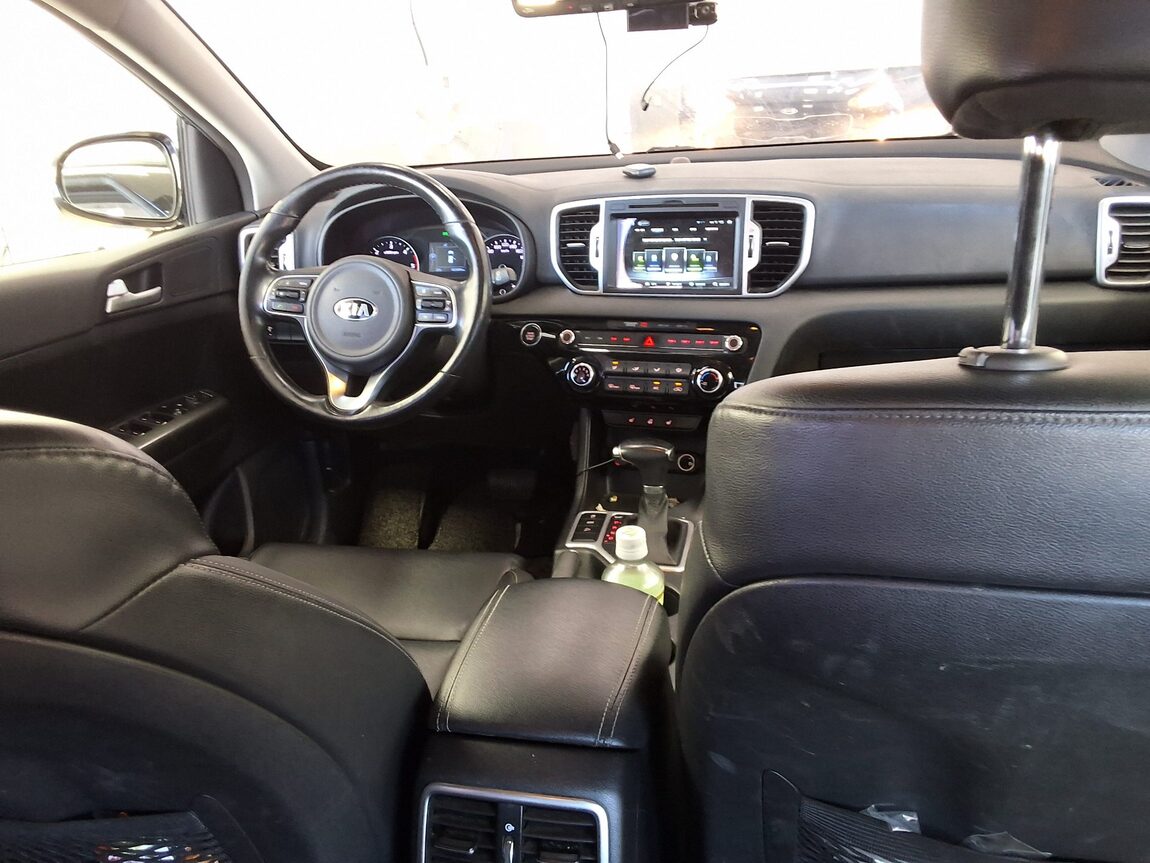 KIA NEW SPORTAGE 1.7 2WD NOBLESSE 2016 - zdjęcie 11