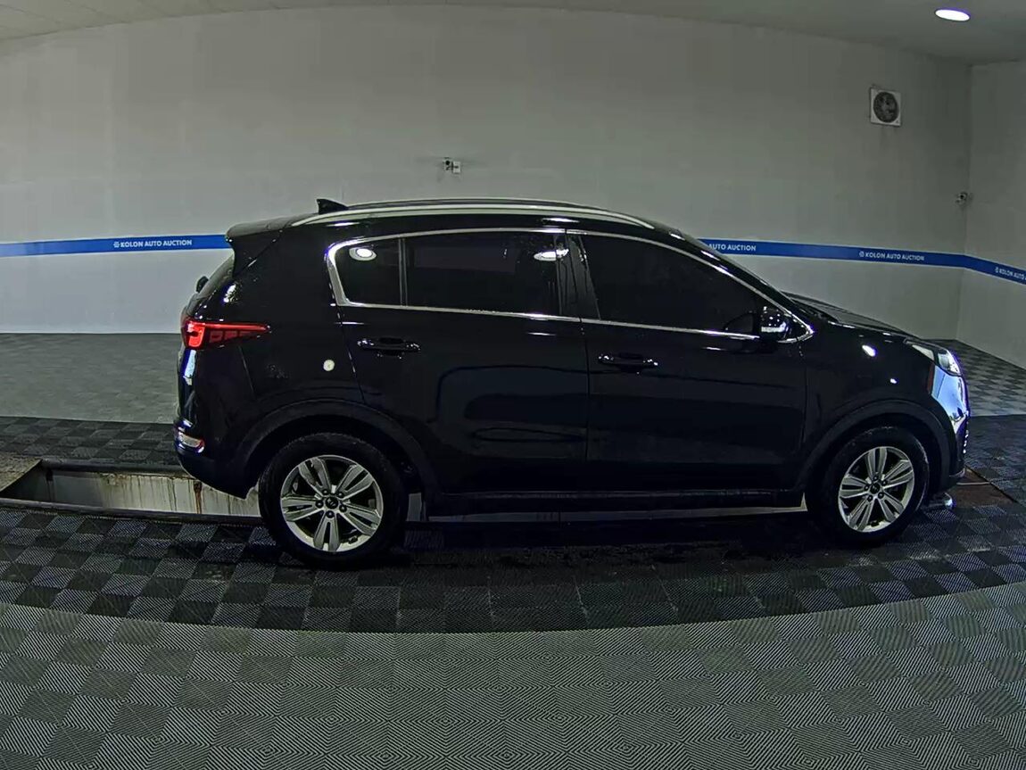 KIA NEW SPORTAGE 1.7 2WD NOBLESSE 2016 - zdjęcie 4