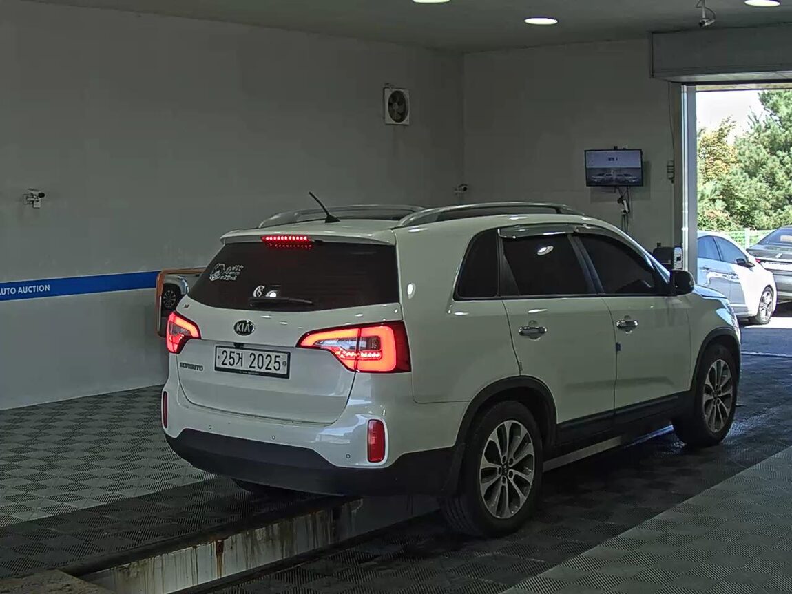 KIA NEW SORENTO R R2.0 2WD TRENDY 2014 - zdjęcie 5