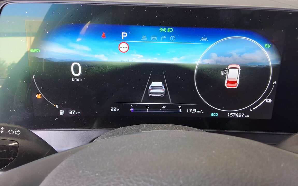 KIA THE ALL NEW SPORTAGE HYBRID 1.6 HEV SIGNATURE 2023 - zdjęcie 9