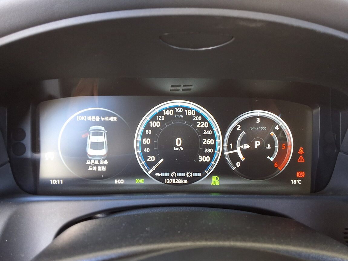 JAGUAR XF (2ND GEN) 2.0 20d PORTFOLIO 2018 - zdjęcie 9