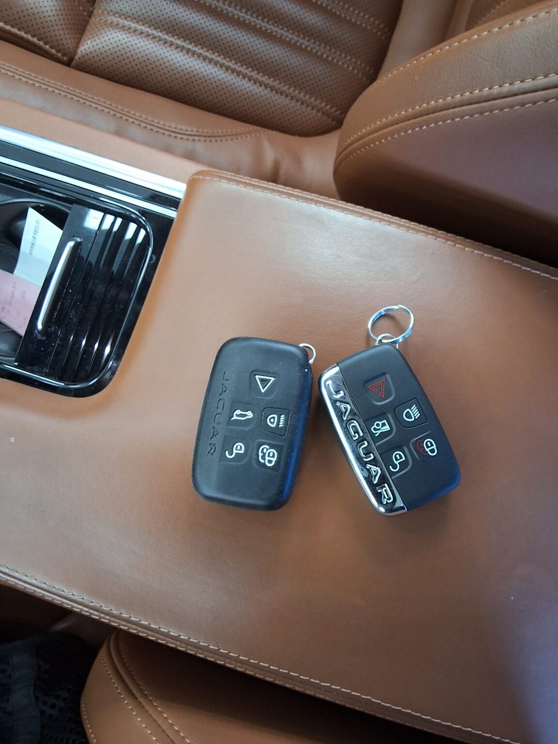 JAGUAR XF (2ND GEN) 2.0 20d PORTFOLIO 2018 - zdjęcie 22