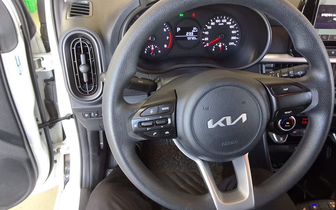 KIA MORNING URBAN 1.0 GASOLINE PRESTIGE 2023 - zdjęcie 17