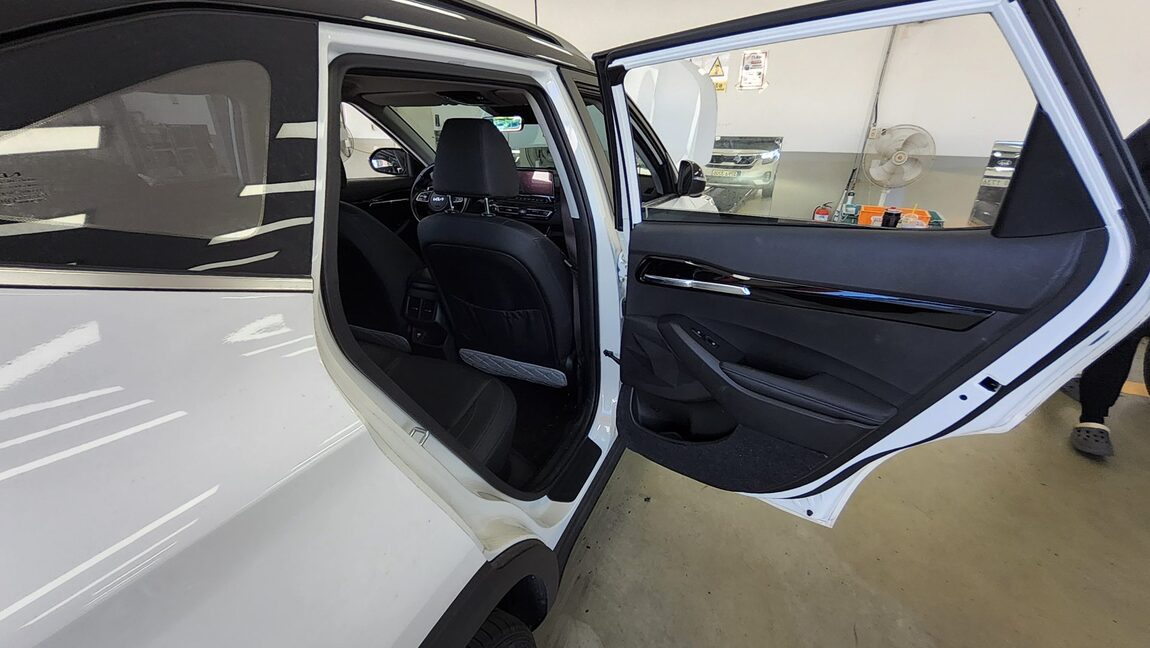 KIA SELTOS 1.6 GASOLINE 2WD SIGNATURE 2022 - zdjęcie 13