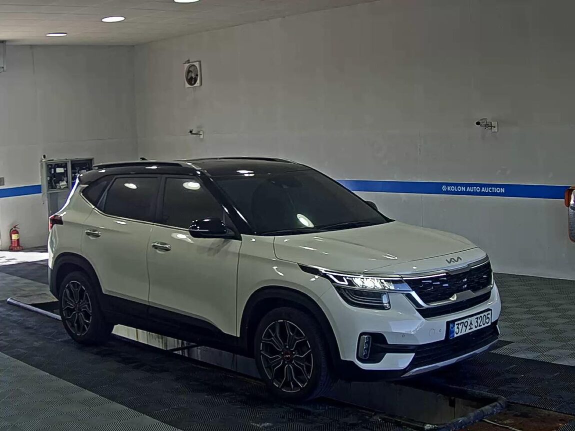 KIA SELTOS 1.6 GASOLINE 2WD SIGNATURE 2022 - zdjęcie 3