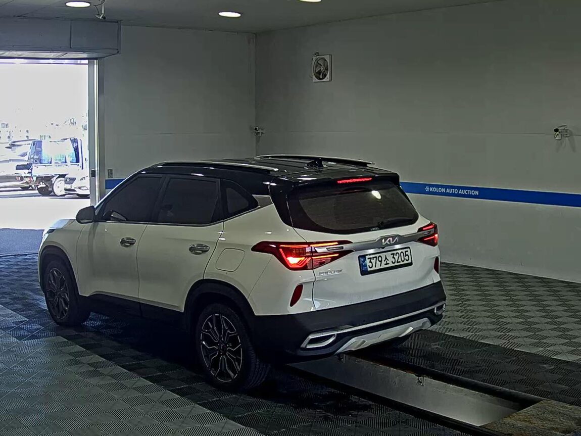 KIA SELTOS 1.6 GASOLINE 2WD SIGNATURE 2022 - zdjęcie 6