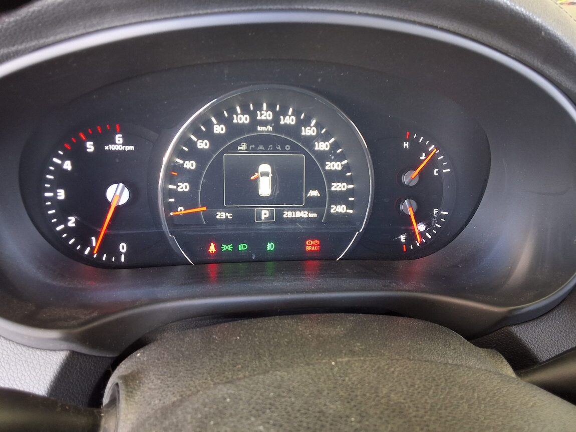 KIA ALL NEW SORENTO R2.0 2WD NOBLESSE SPECIAL 2015 - zdjęcie 9