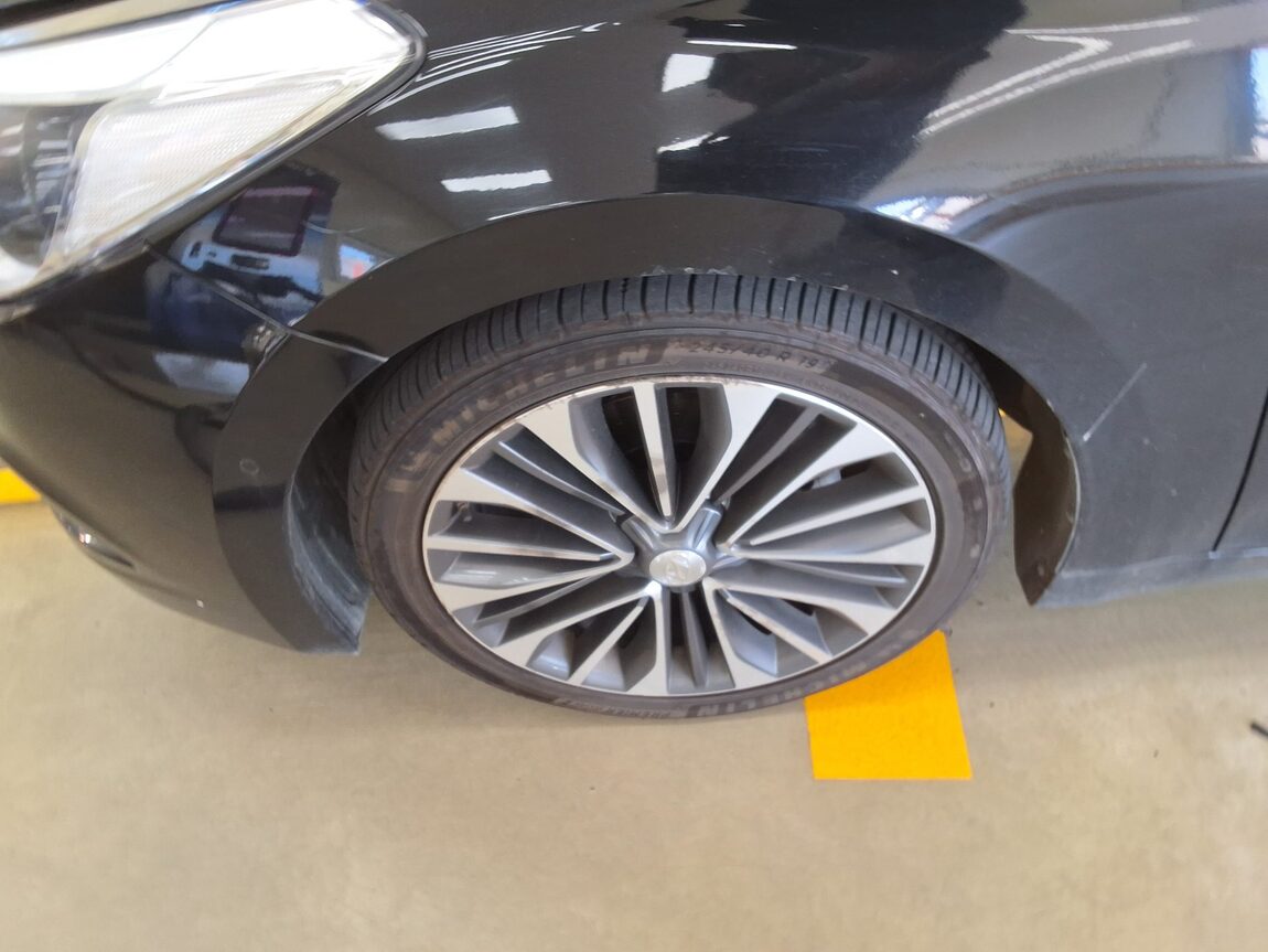 HYUNDAI GRANDEUR HG HG 330 CELEBRITY 2014 - zdjęcie 19