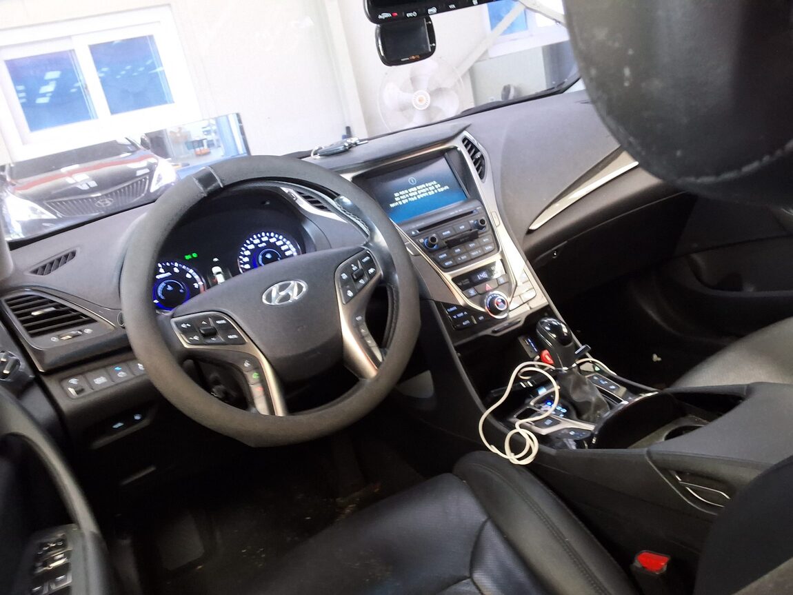 HYUNDAI GRANDEUR HG HG 330 CELEBRITY 2014 - zdjęcie 12