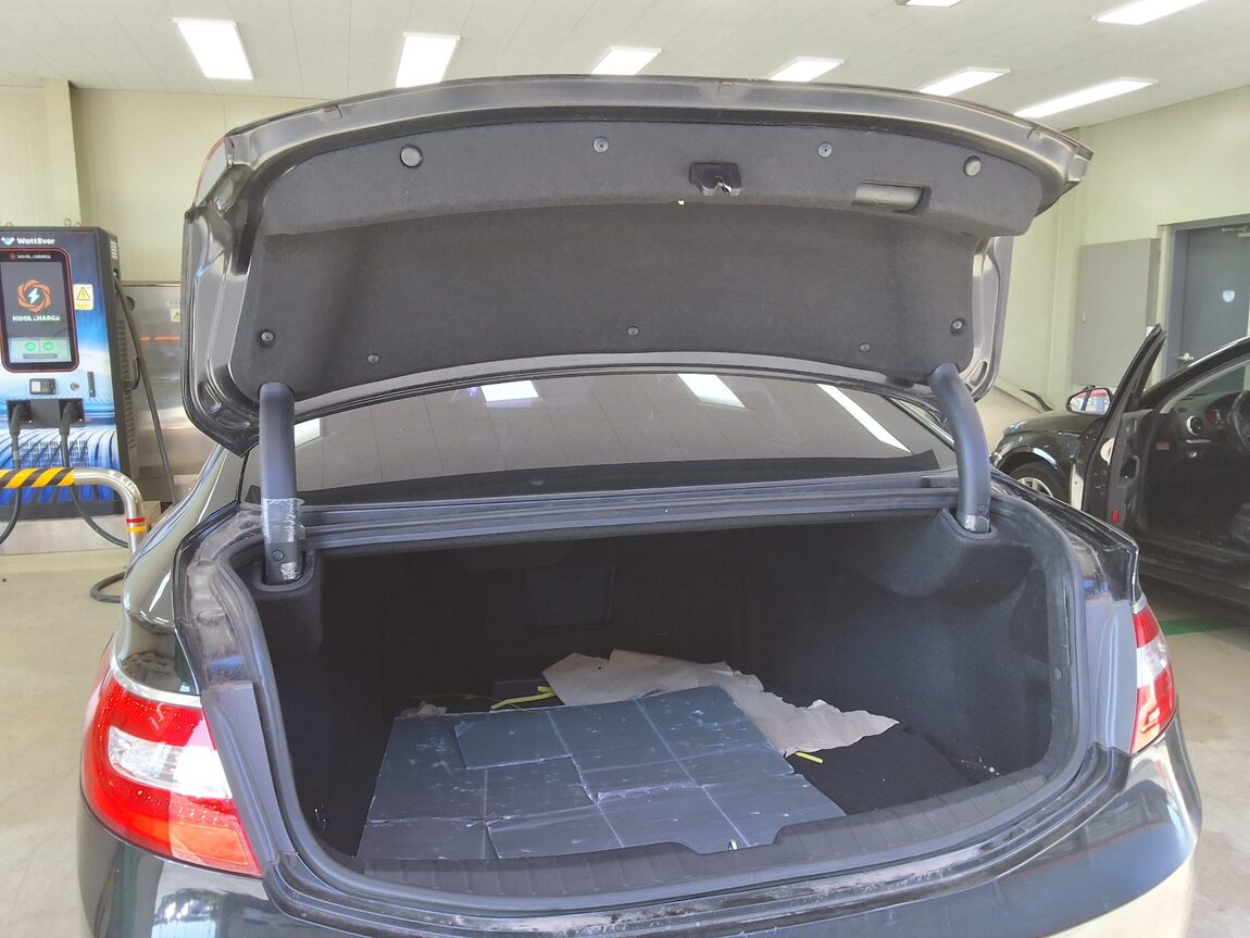 HYUNDAI GRANDEUR HG HG 330 CELEBRITY 2014 - zdjęcie 16