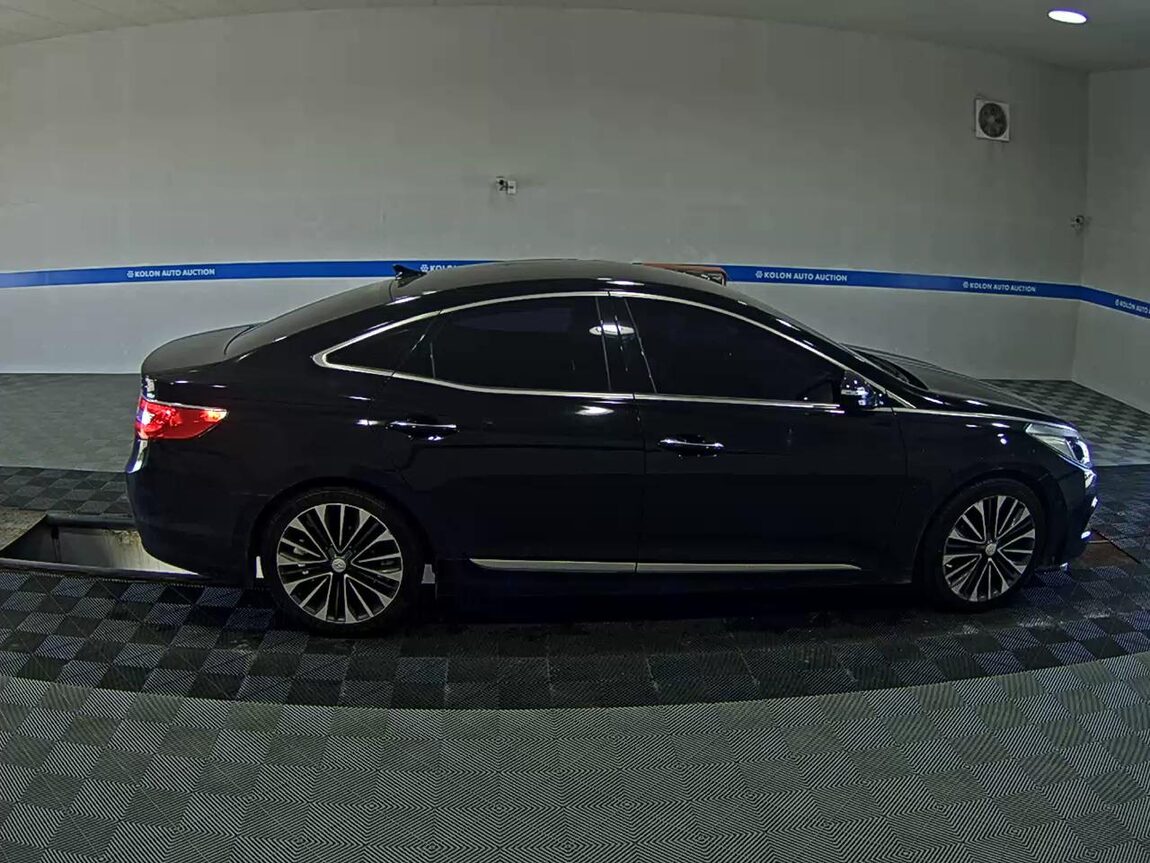 HYUNDAI GRANDEUR HG HG 330 CELEBRITY 2014 - zdjęcie 4