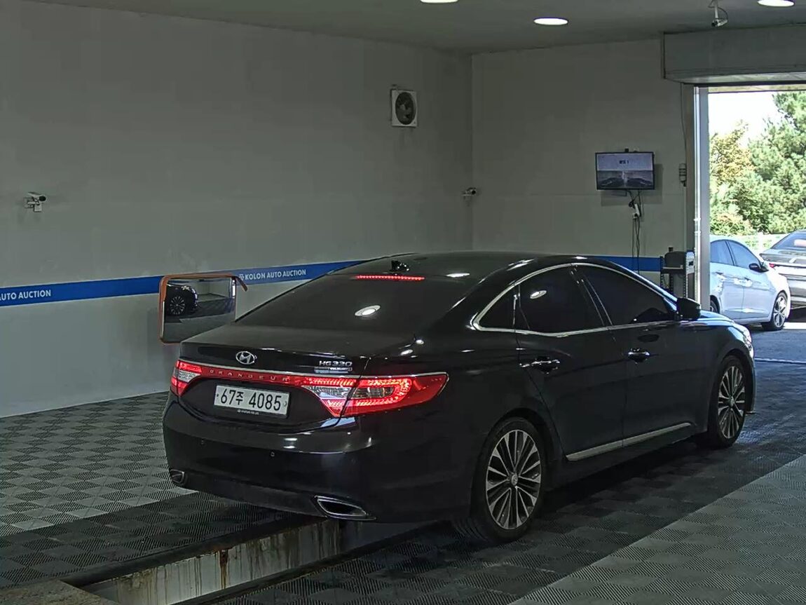 HYUNDAI GRANDEUR HG HG 330 CELEBRITY 2014 - zdjęcie 5