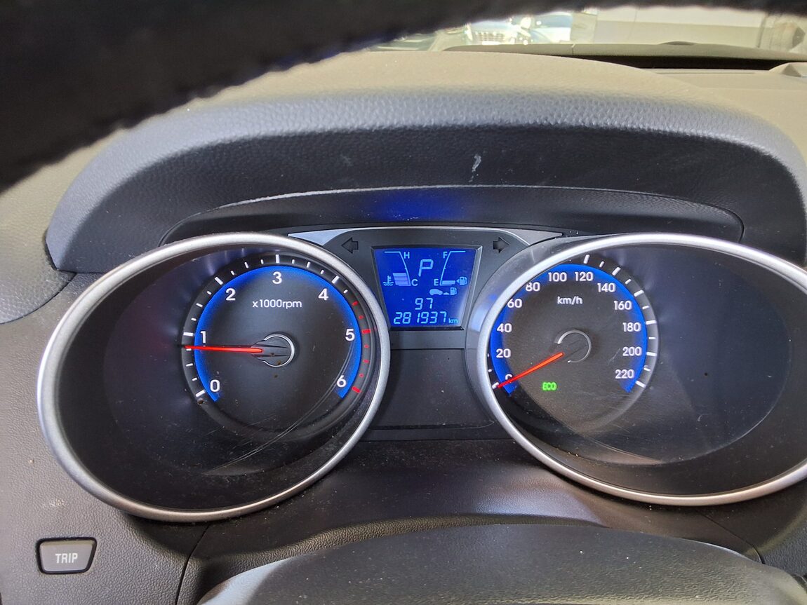 HYUNDAI NEW TUCSON ix DIESEL R2.0 2WD SMART SPECIAL 2014 - zdjęcie 9