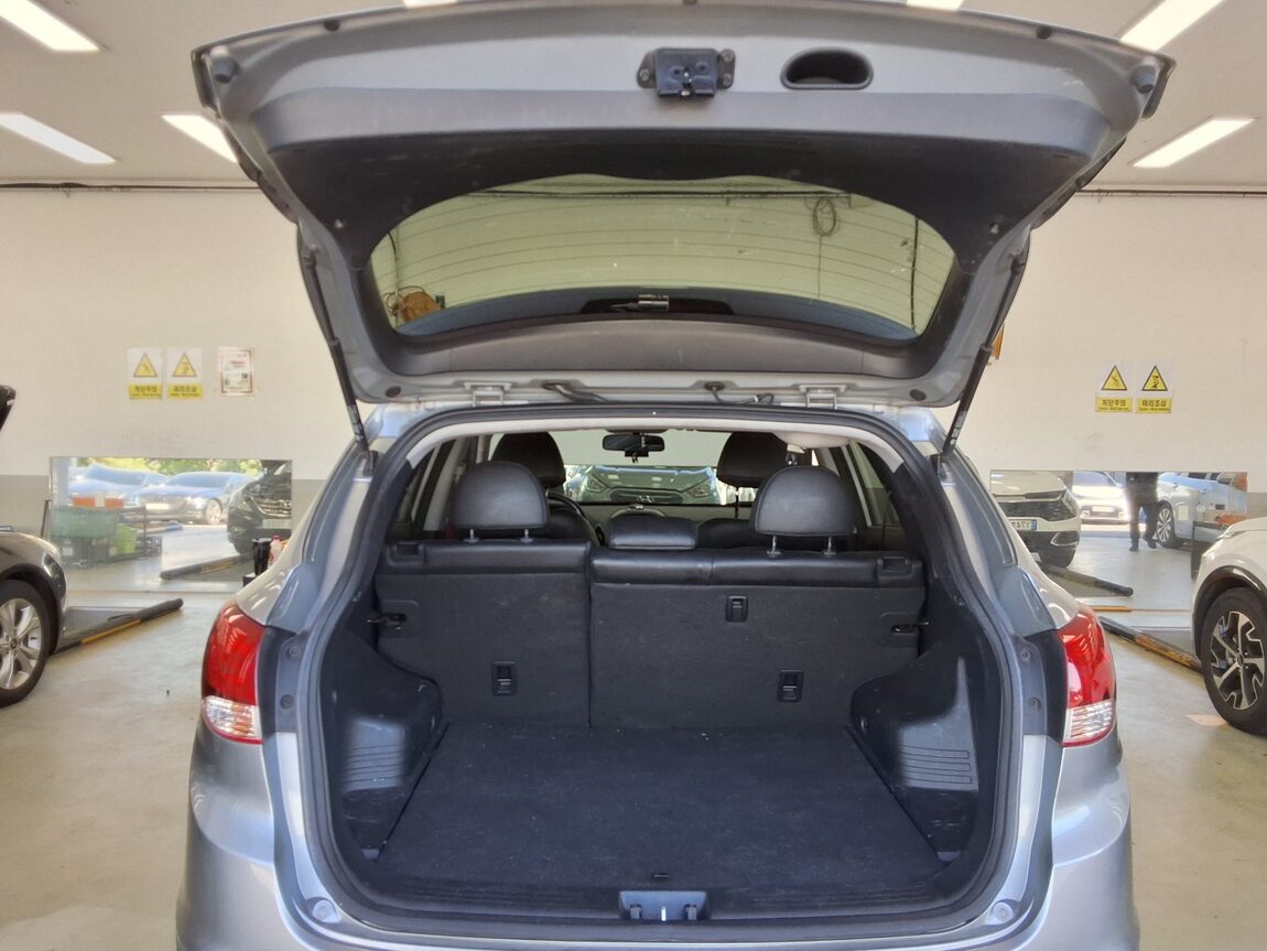 HYUNDAI NEW TUCSON ix DIESEL R2.0 2WD SMART SPECIAL 2014 - zdjęcie 15