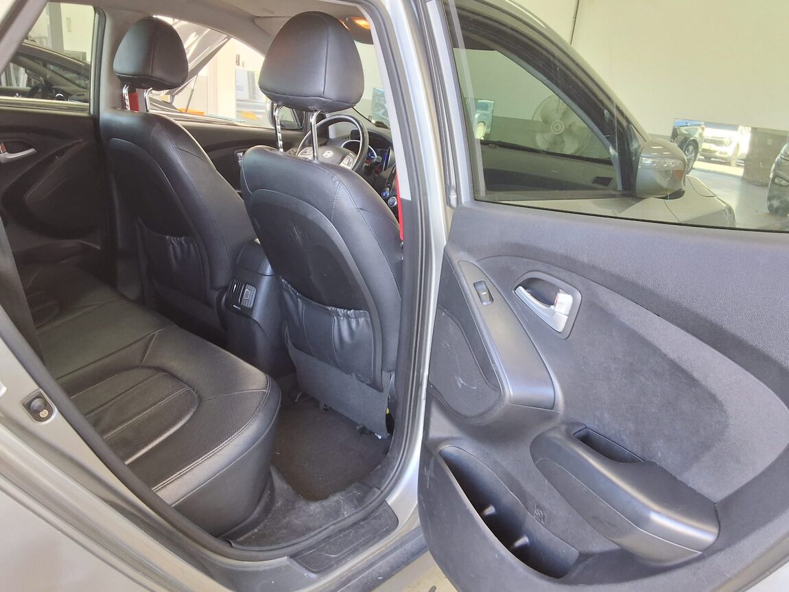 HYUNDAI NEW TUCSON ix DIESEL R2.0 2WD SMART SPECIAL 2014 - zdjęcie 13