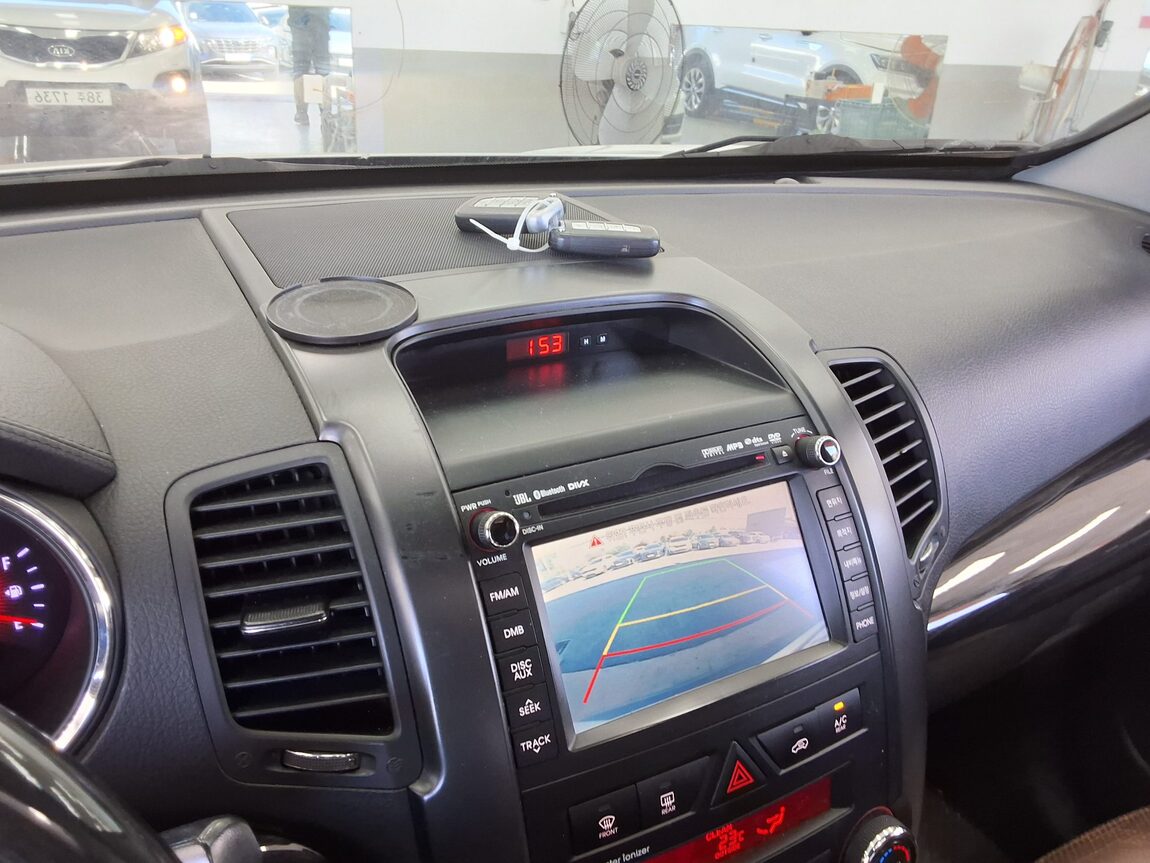 KIA SORENTO R DIESEL 2.0 2WD LIMITED PREMIUM 2012 - zdjęcie 19