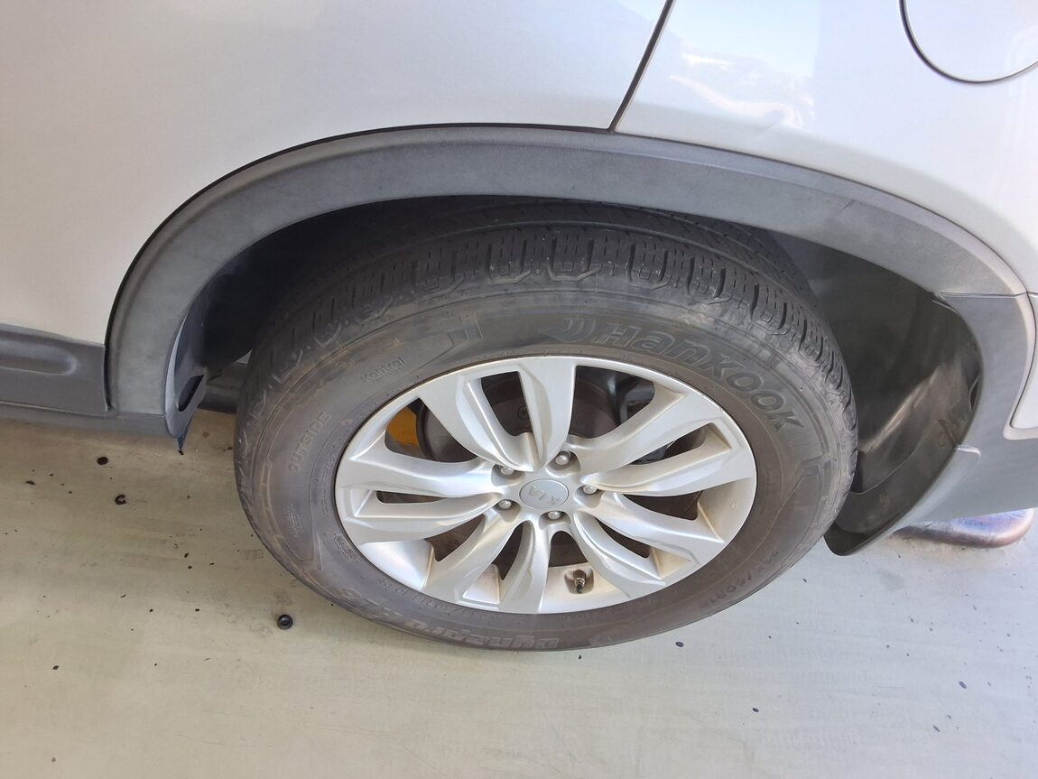 KIA SORENTO R DIESEL 2.0 2WD LIMITED PREMIUM 2012 - zdjęcie 24
