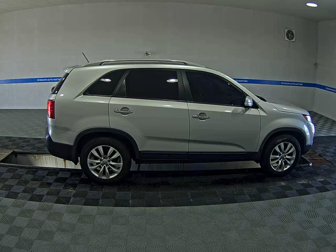 KIA SORENTO R DIESEL 2.0 2WD LIMITED PREMIUM 2012 - zdjęcie 4