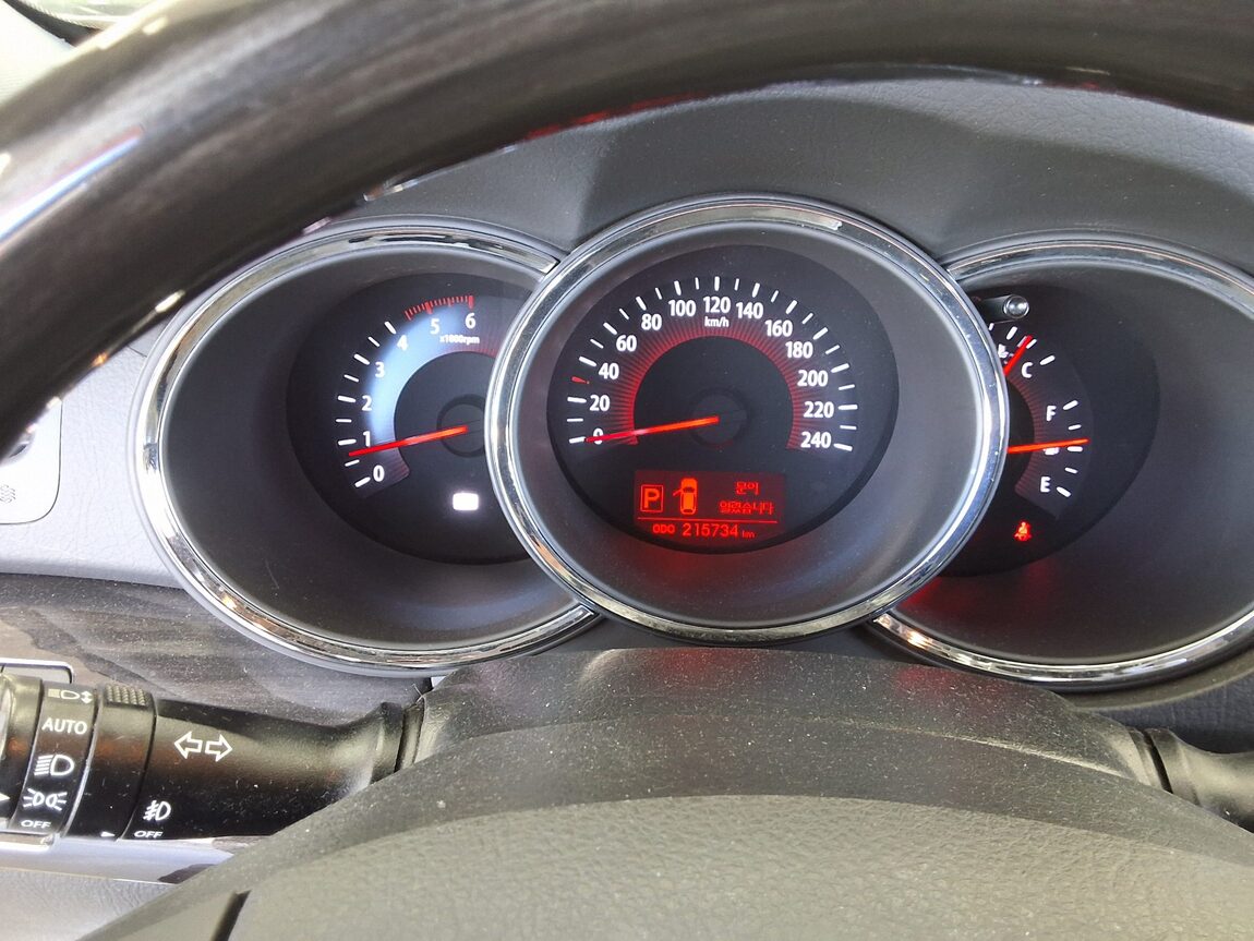 KIA SORENTO R DIESEL 2.2 2WD TLX PREMIUM 2010 - zdjęcie 9