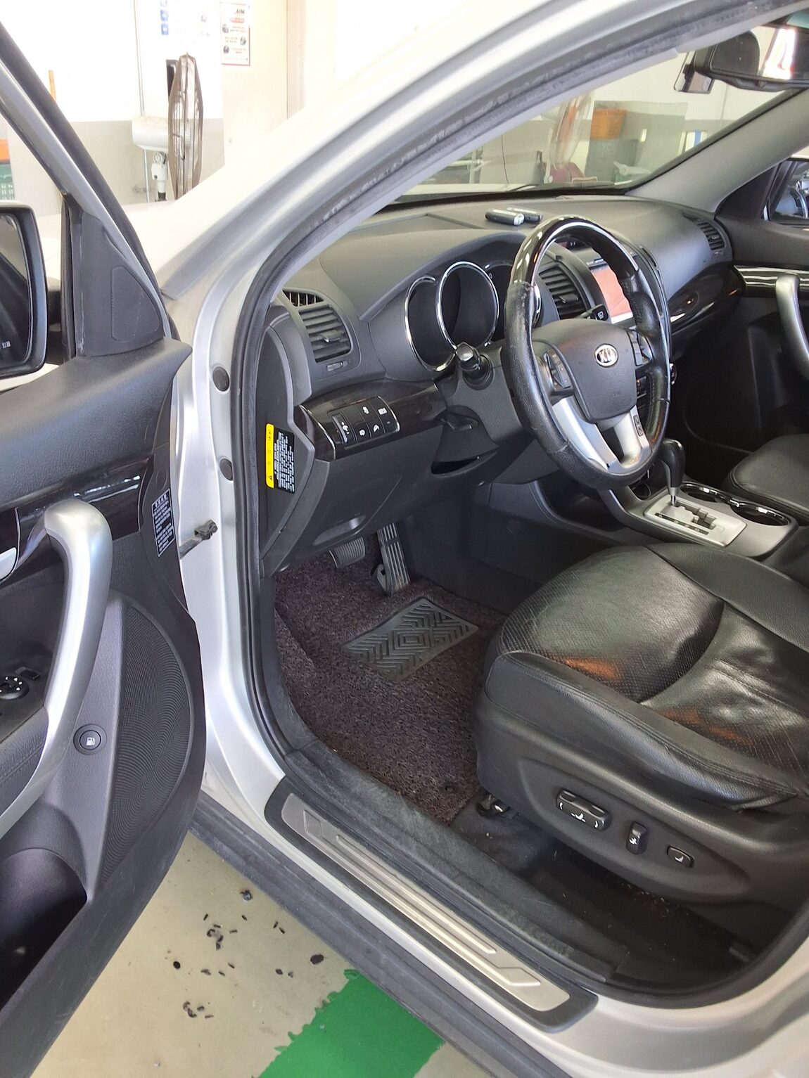 KIA SORENTO R DIESEL 2.2 2WD TLX PREMIUM 2010 - zdjęcie 10