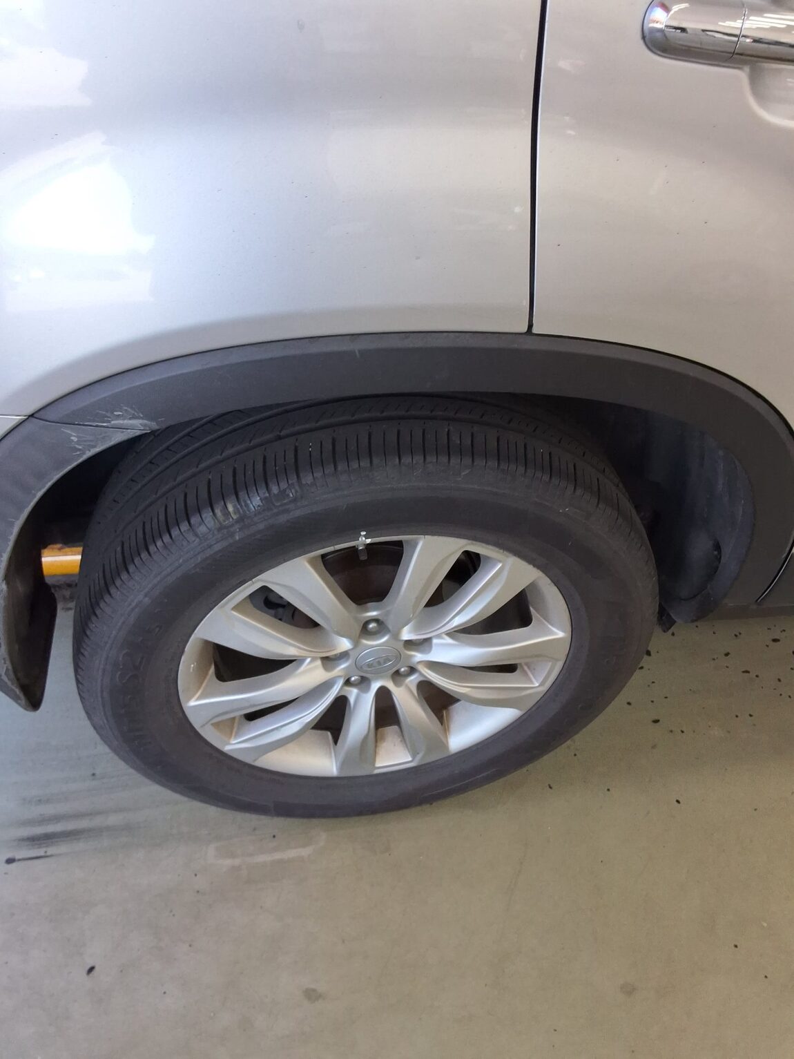 KIA SORENTO R DIESEL 2.2 2WD TLX PREMIUM 2010 - zdjęcie 24