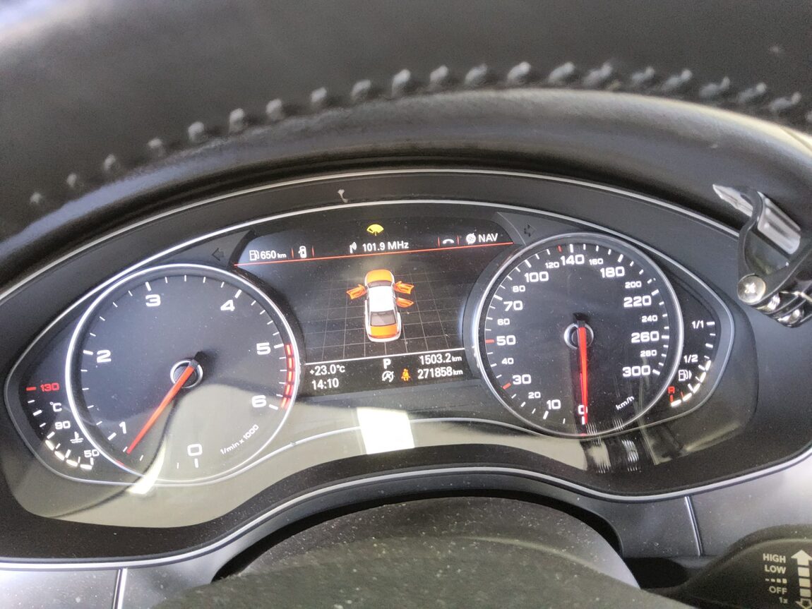 AUDI A6 (4TH GEN) 45 TDI QUATTRO 2015 - zdjęcie 9