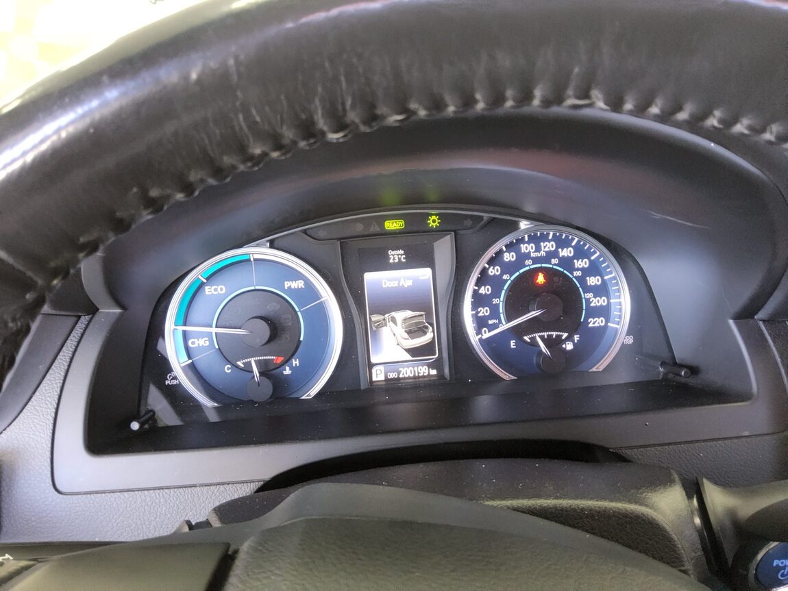 TOYOTA CAMRY (9TH GEN) 2.5 HYBRID XLE 2016 - zdjęcie 9