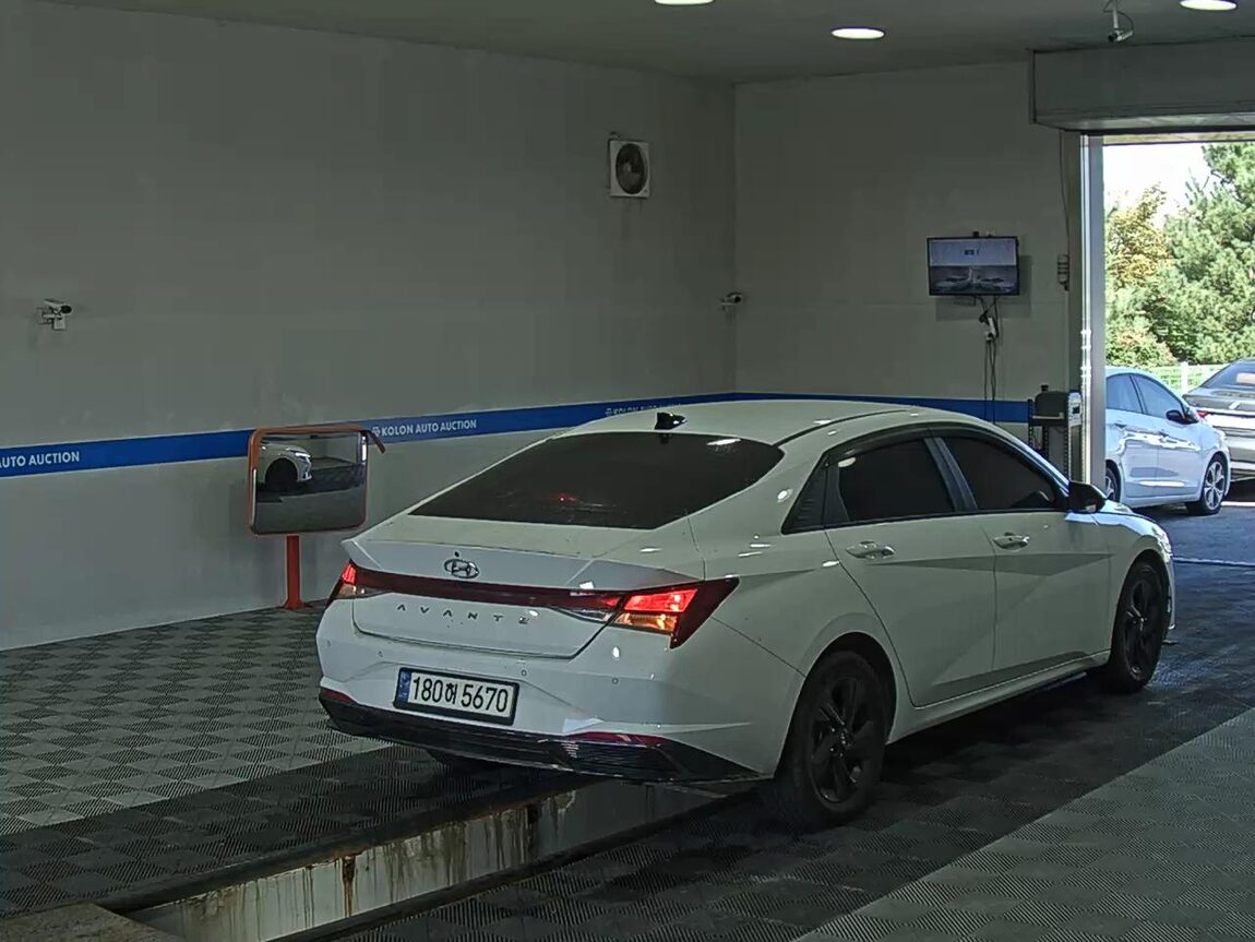 HYUNDAI AVANTE HYBRID (CN7) HEV MODERN 2023 - zdjęcie 5