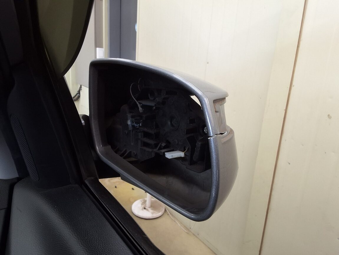HYUNDAI TUCSON ix DIESEL R20 2WD LX20 SMART PACK 2011 - zdjęcie 25