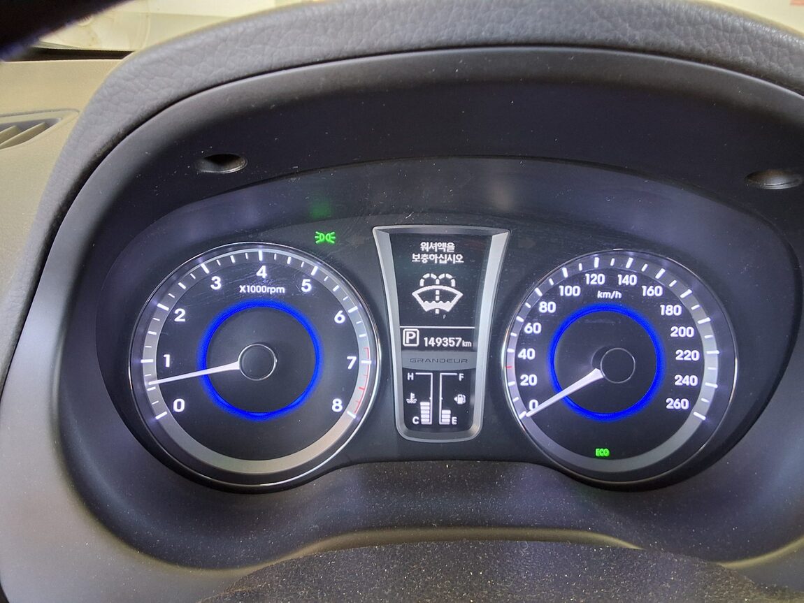 HYUNDAI GRANDEUR HG HG 240 LUXURY 2012 - zdjęcie 9