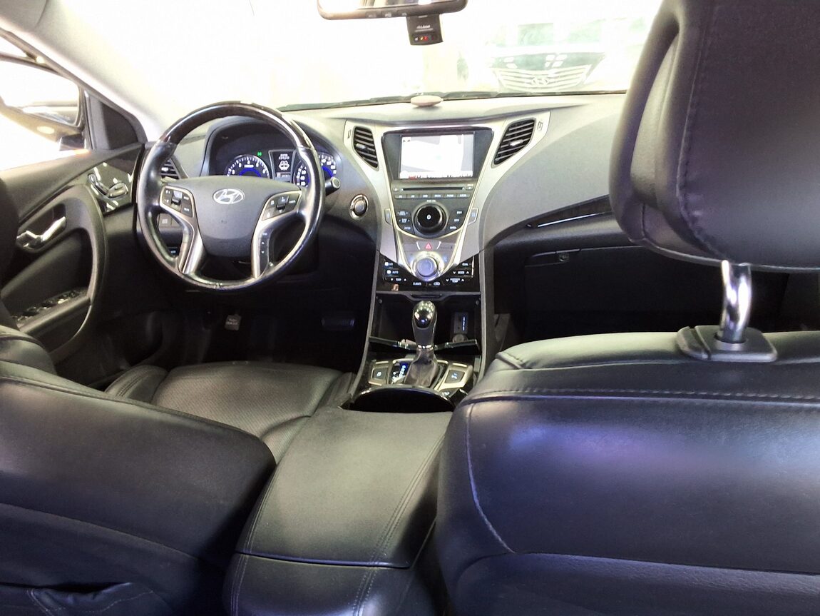 HYUNDAI GRANDEUR HG HG 240 LUXURY 2012 - zdjęcie 11