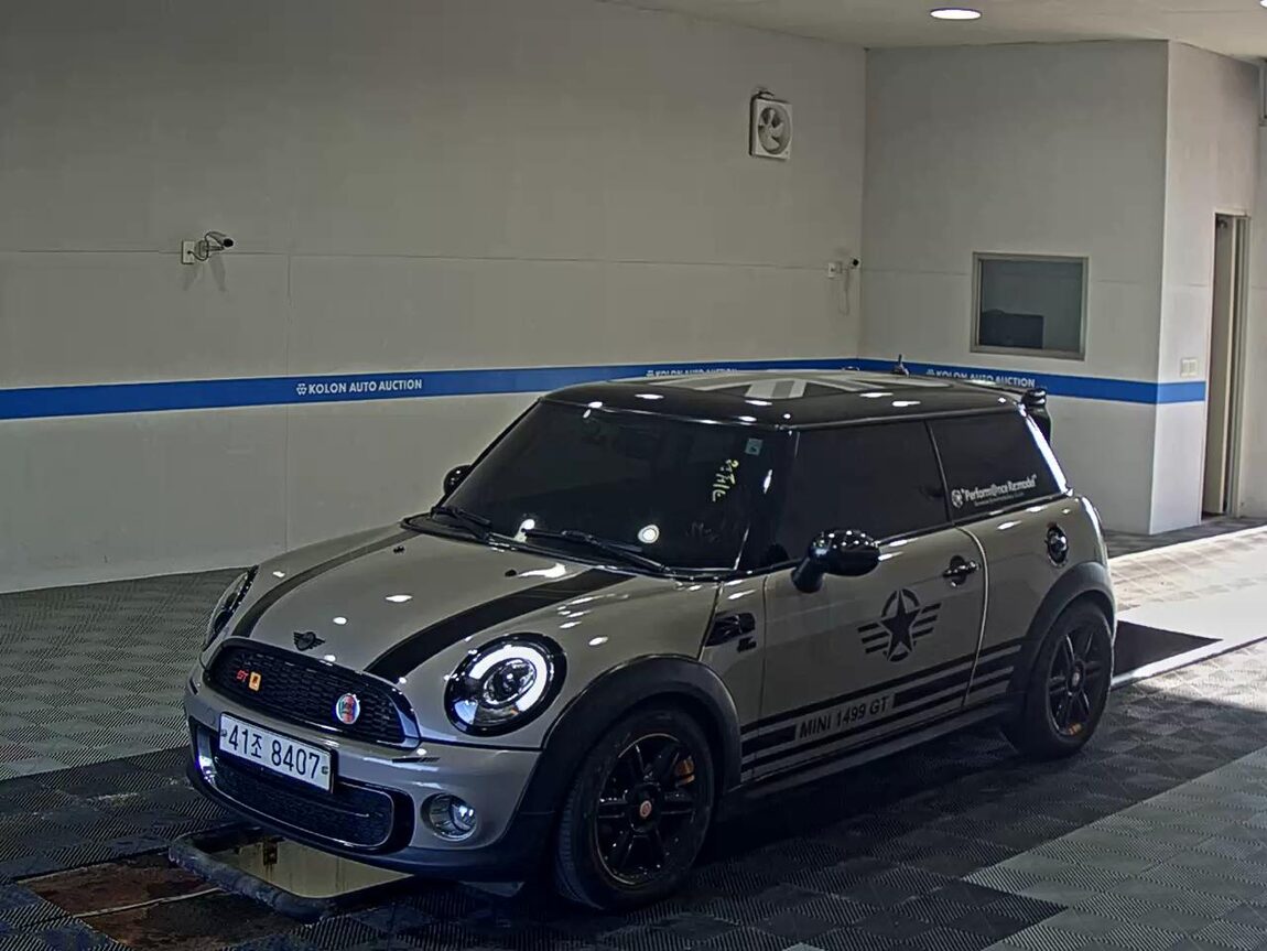 MINI COOPER (2ND GEN) 2.0 D BAKER STREET 2012 - zdjęcie 2