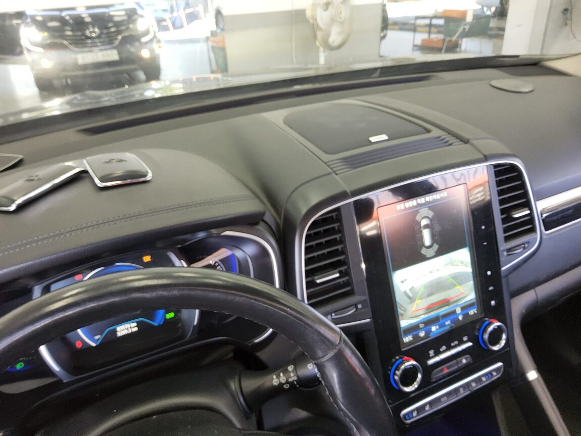 RENAULT (SAMSUNG) QM6 2.0 dCi 4WD RE SIGNATURE 2017 - zdjęcie 17