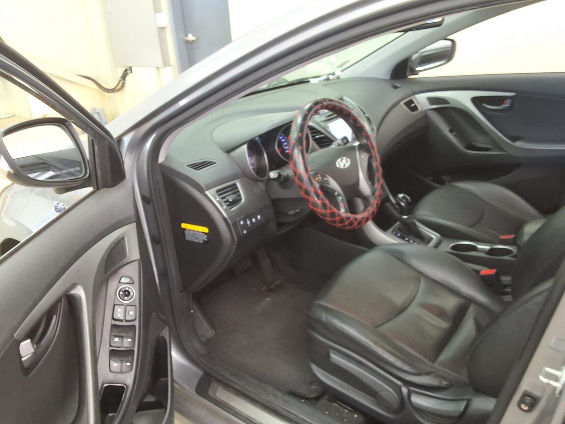 HYUNDAI THE NEW AVANTE MD 1.6 VGT SMART 2014 - zdjęcie 11